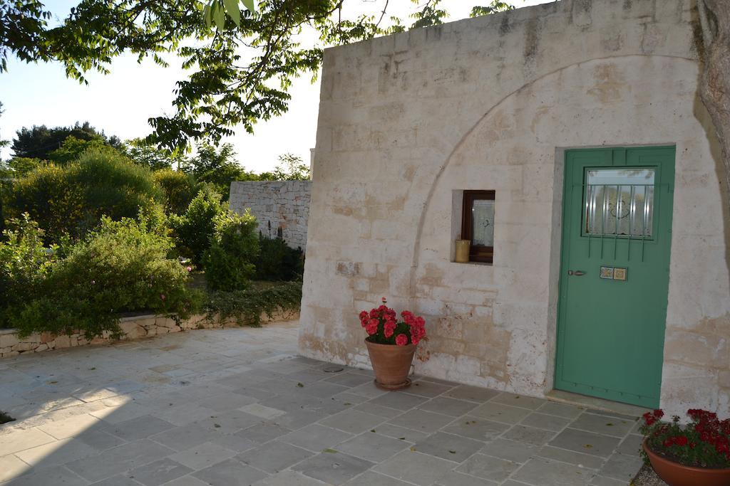 B&B Corte Del Camedrio Чистернино Экстерьер фото